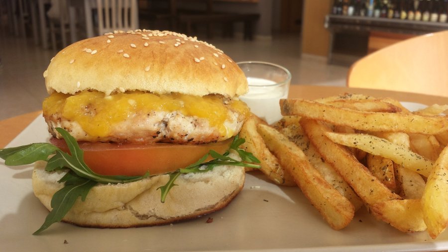 Taj Mahal - Hamburguer de frango com Chutney de Manga