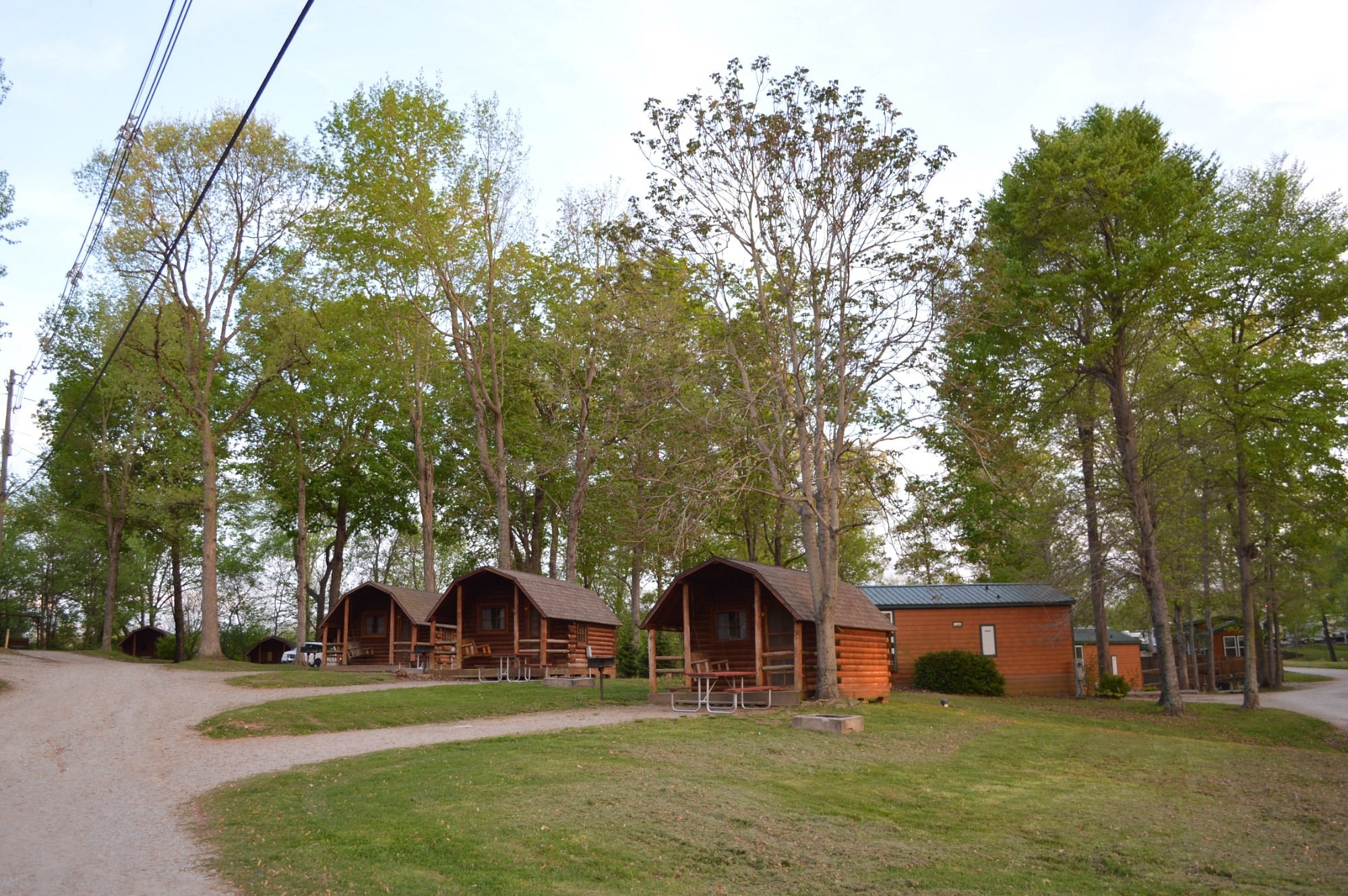 Louisville South KOA Holiday image
