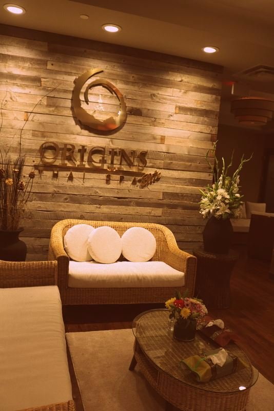 Giảm căng thẳng và tận hưởng các liệu pháp trị liệu tuyệt vời tại spa Thái của chúng tôi. Cùng xem hình ảnh để cảm nhận được không gian tuyệt đẹp này nhé!