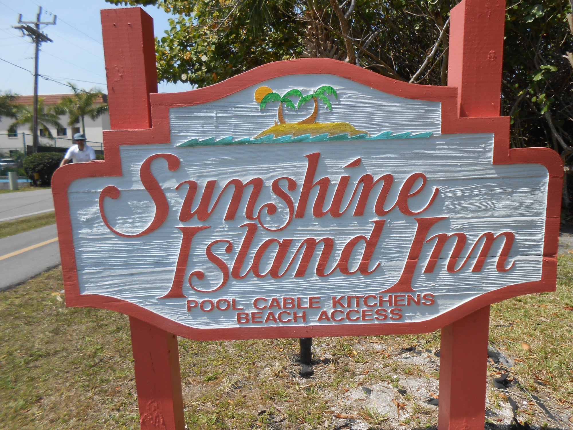 what amenities sunshine island inn