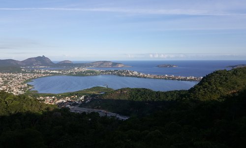 Lagoa de Piratininga, uma das vistas a partir da rampa de voo que se encontra no parque