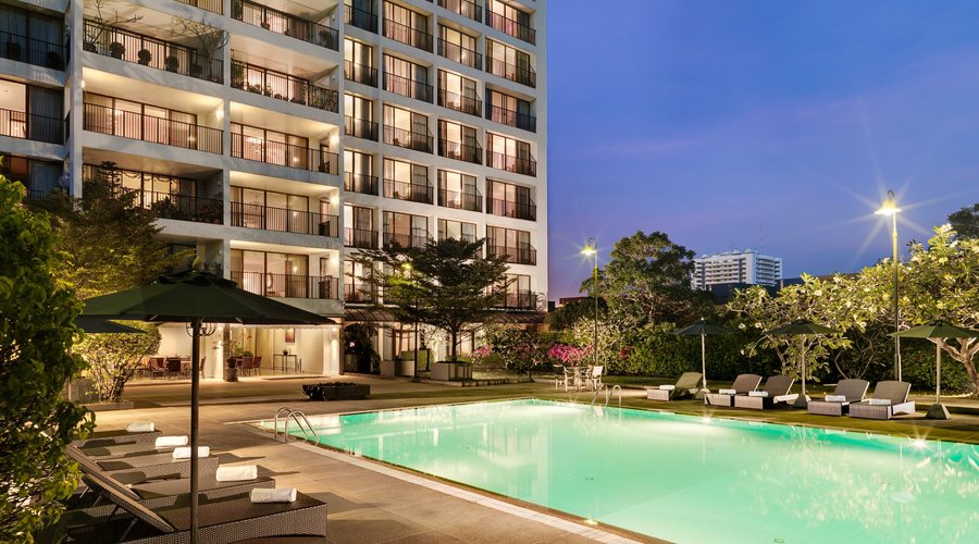 Outdoor Swimming pool