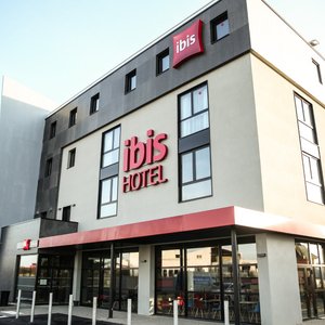 Façade hôtel Ibis Mendes France