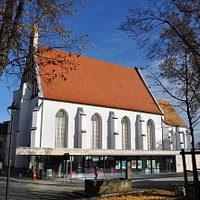 Klosterkirche & Sakralmuseum St. Annen hinter der Stadtinformation