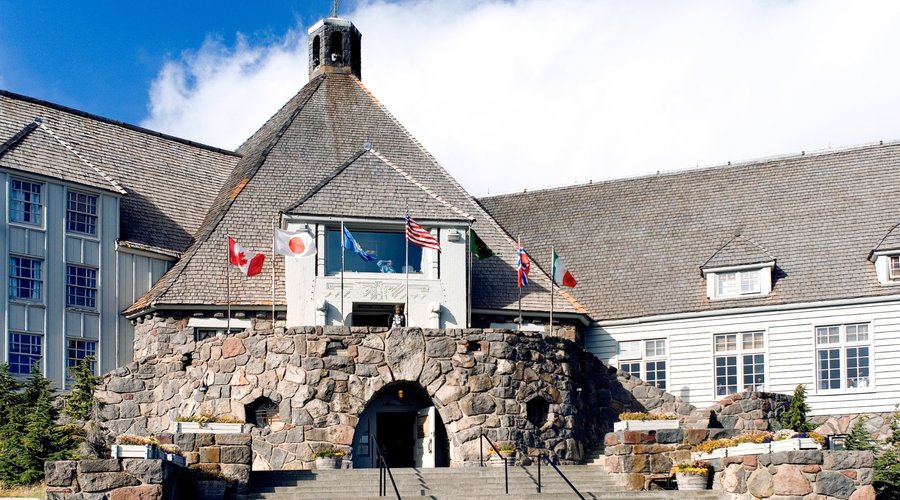 Front entrance of Timberline Lodge in the summer