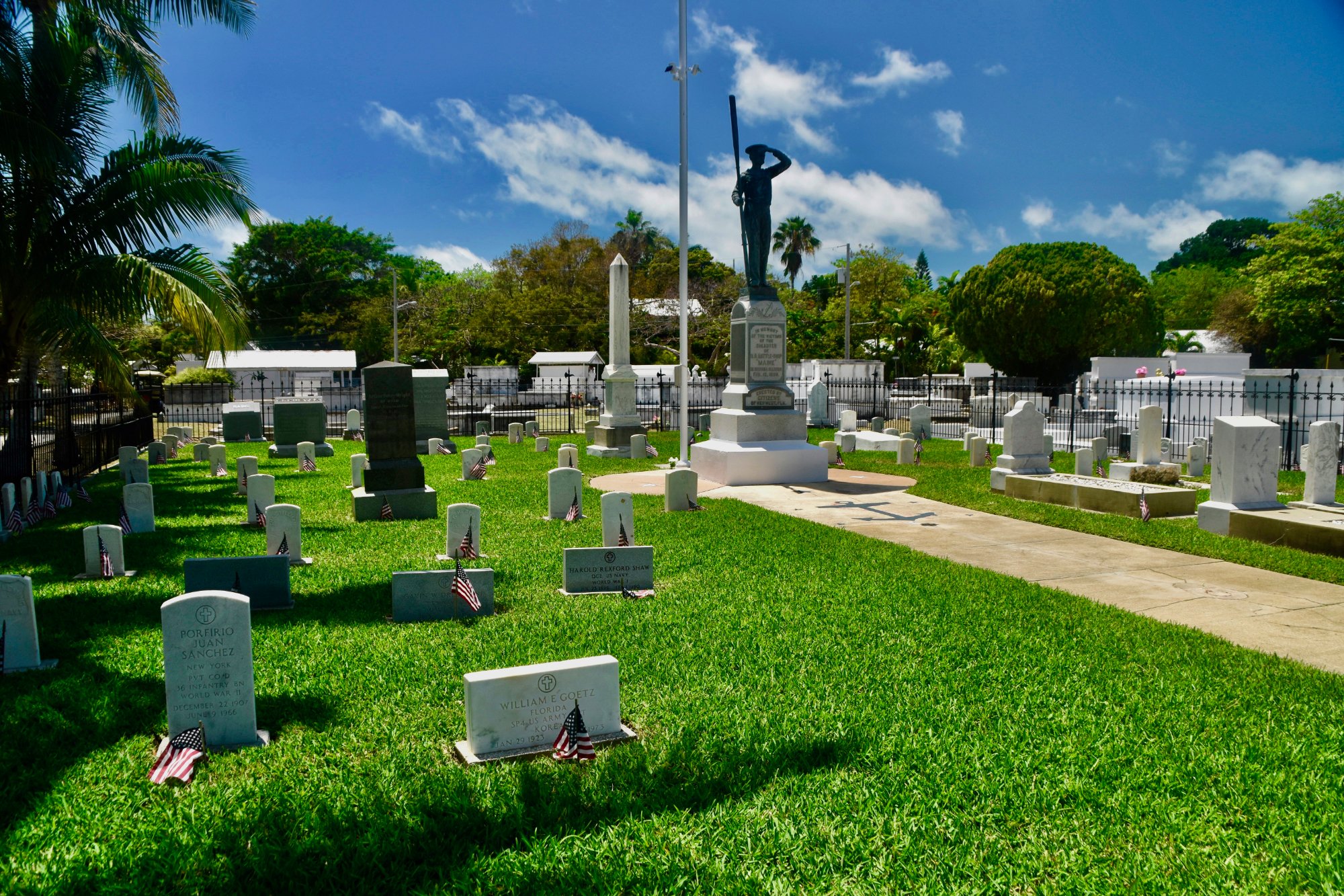 Key West Cemetery 2022 Alles Wat U Moet Weten VOORDAT Je Gaat   Usmaine Burial Plot 