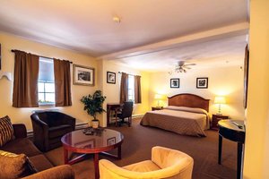 Room & Suite