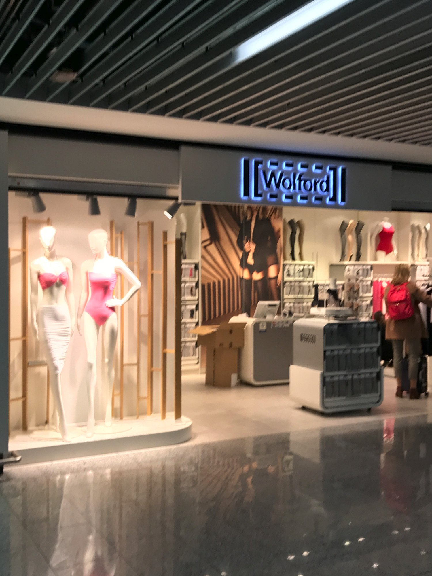 THE 10 BEST Frankfurt Airport Shops Updated 2024 Tripadvisor