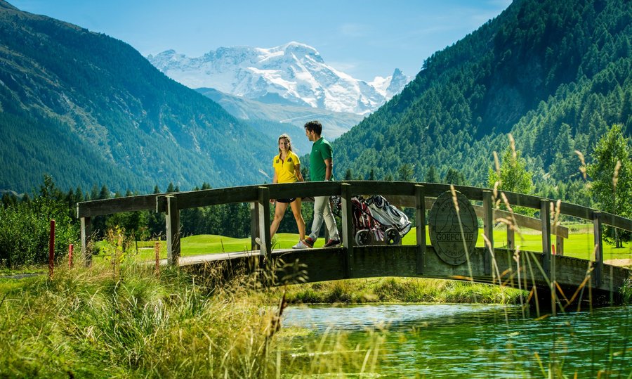 Playing golf with the mountain in the background - © Matterhorn Golf Club