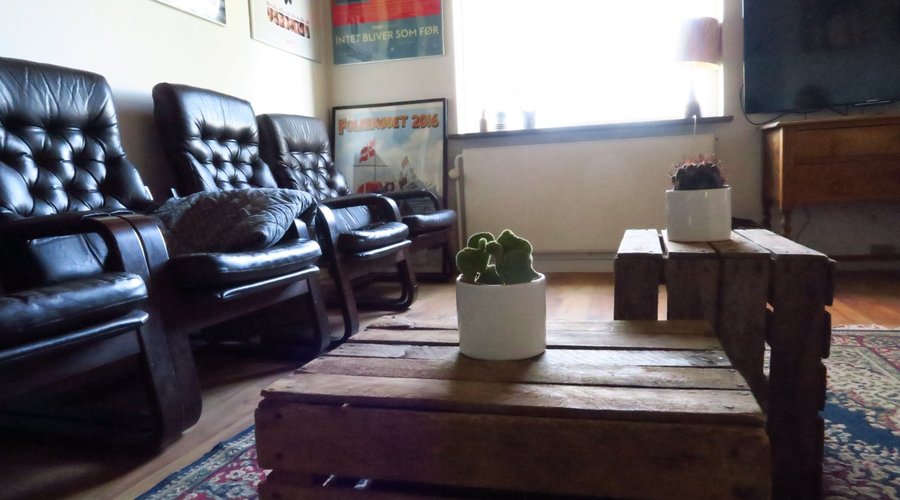 Tv-room with Netflix and cable