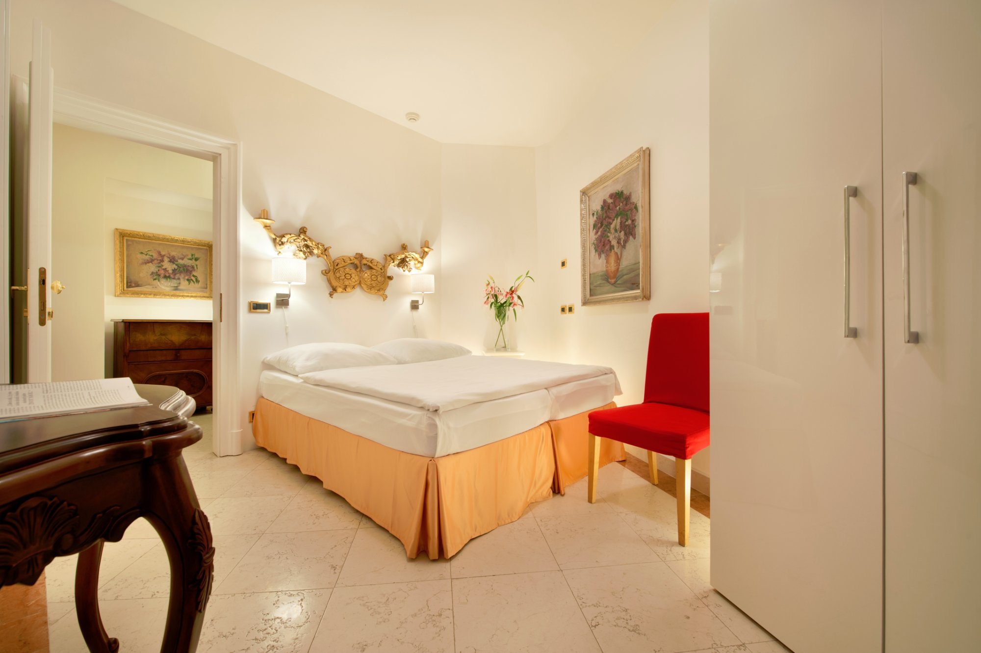 Residence La Fenice Rooms: Pictures & Reviews - Tripadvisor