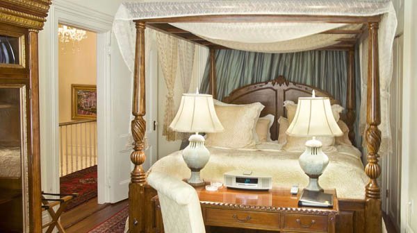 Hotel photo 2 of Justine Inn Savannah.