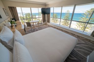 Room & Suite