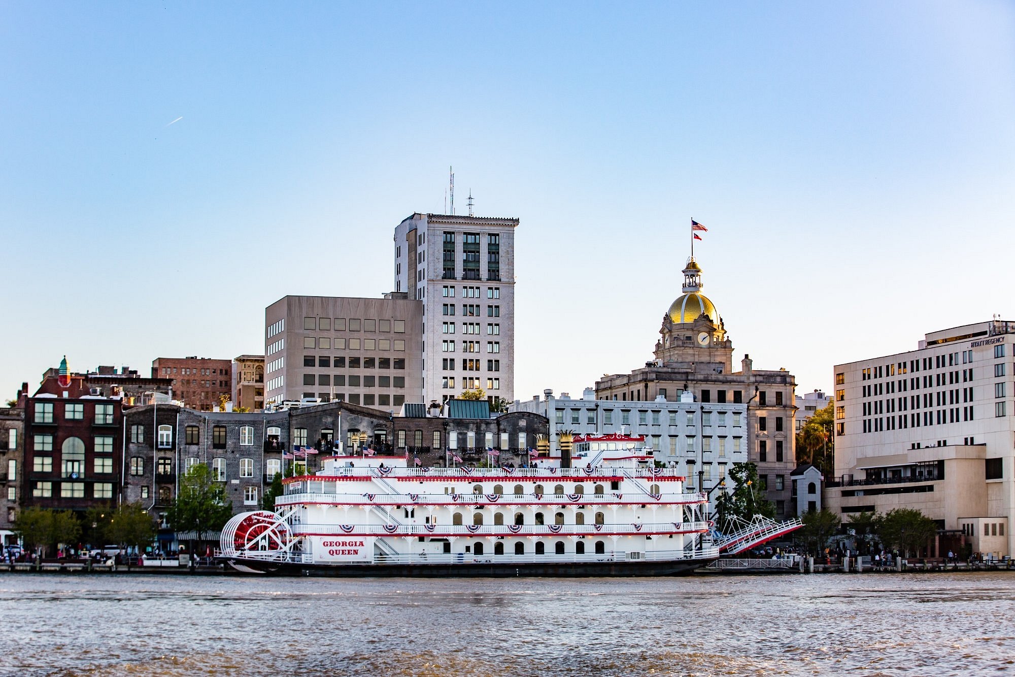 savannah riverboat cruise nye