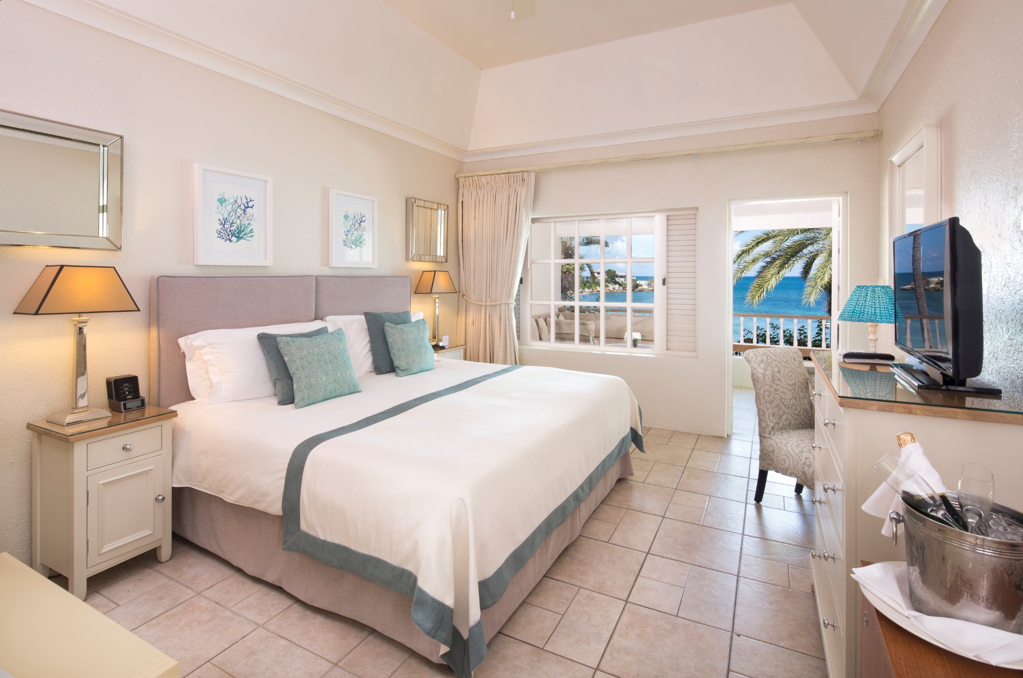 Blue Waters Resort and Spa by null