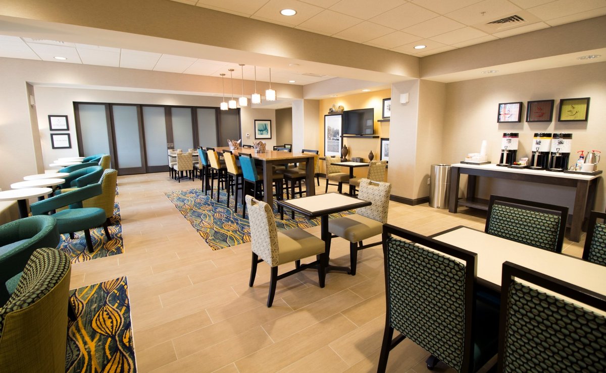 Hampton Inn Decatur Mt. Zion Rooms: Pictures & Reviews - Tripadvisor