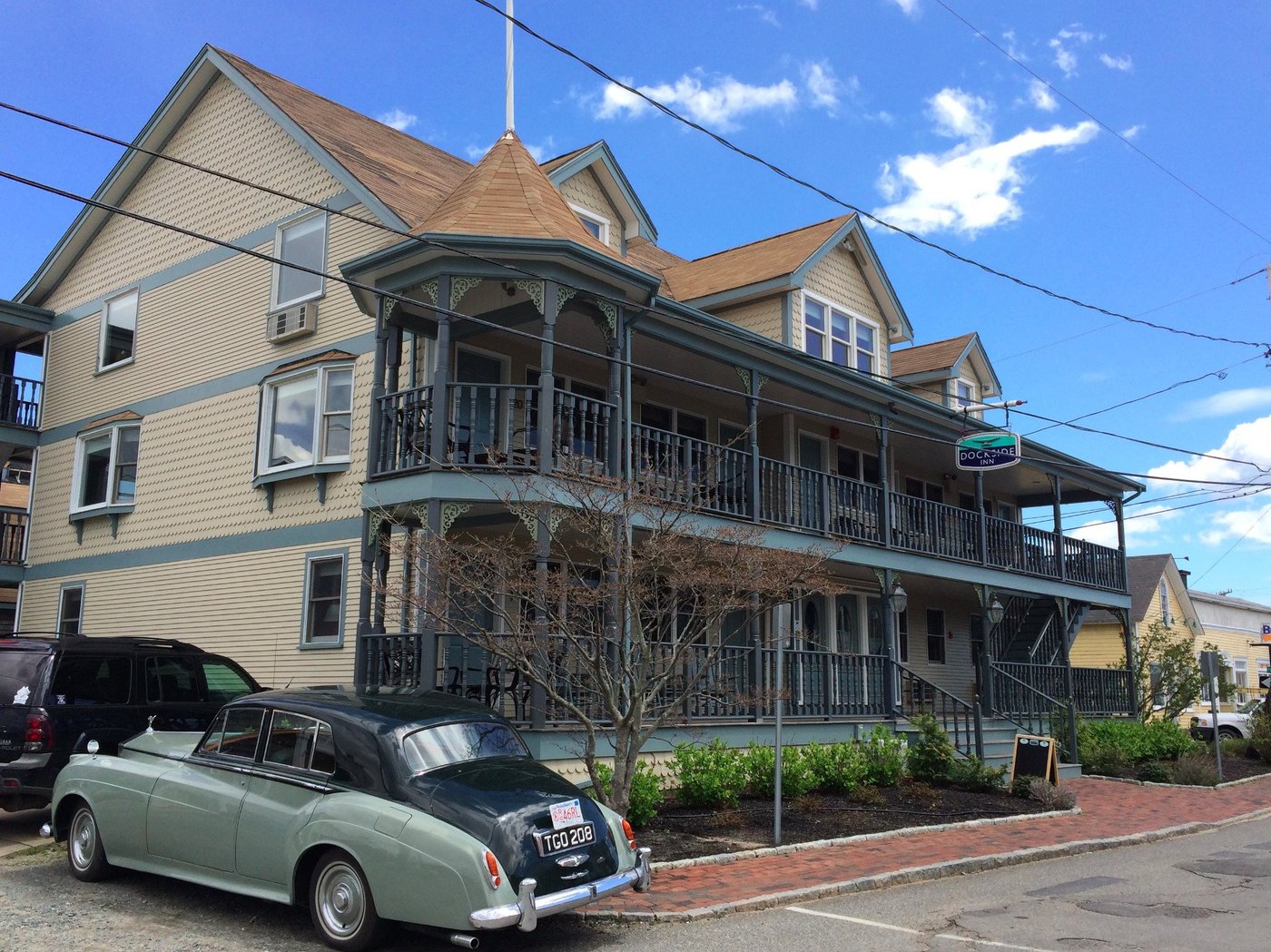 THE DOCKSIDE INN - Hotel Reviews (Oak Bluffs, MA) - Tripadvisor