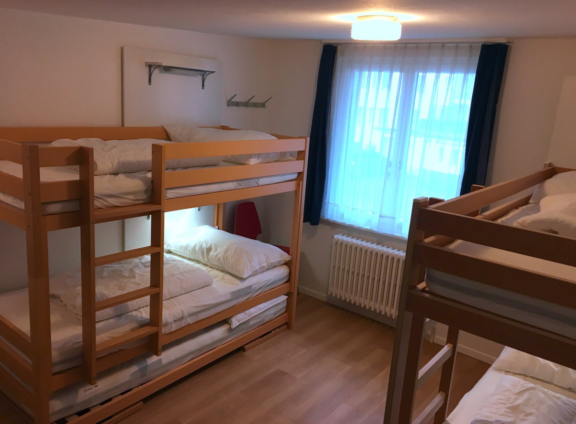 Hirschen Backpacker-Hotel & Pub by null