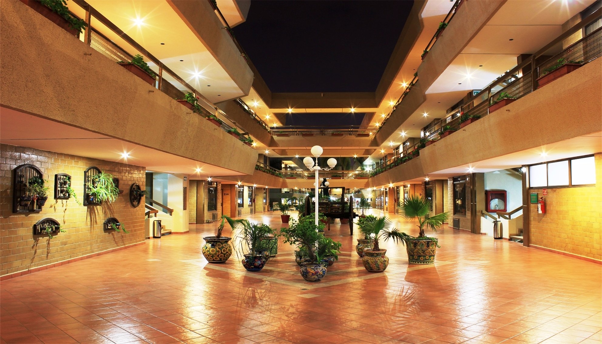 Hotel photo 17 of Best Western Plus Plaza Florida & Tower.