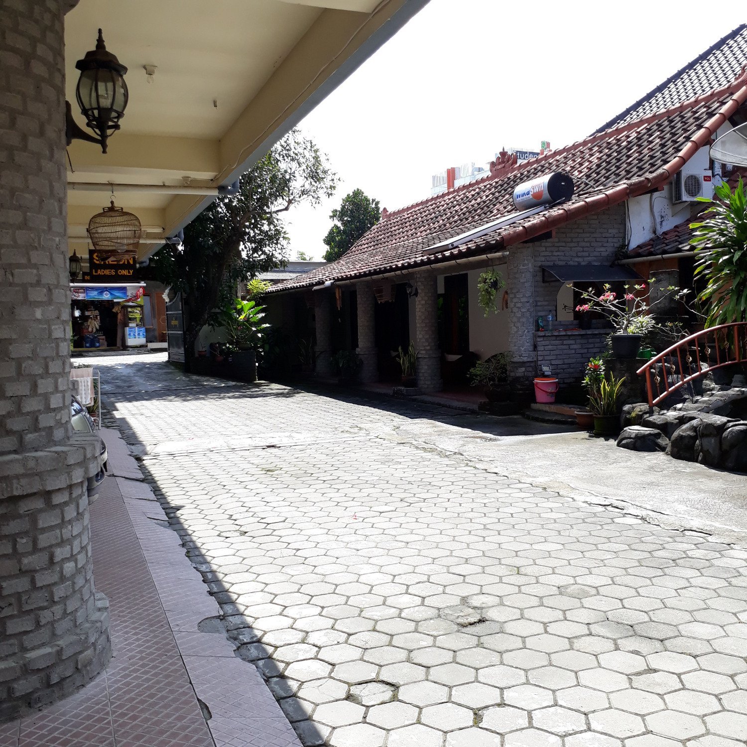 SARI HOME STAY (AU$16): 2022 Prices & Reviews (Depok, Indonesia ...