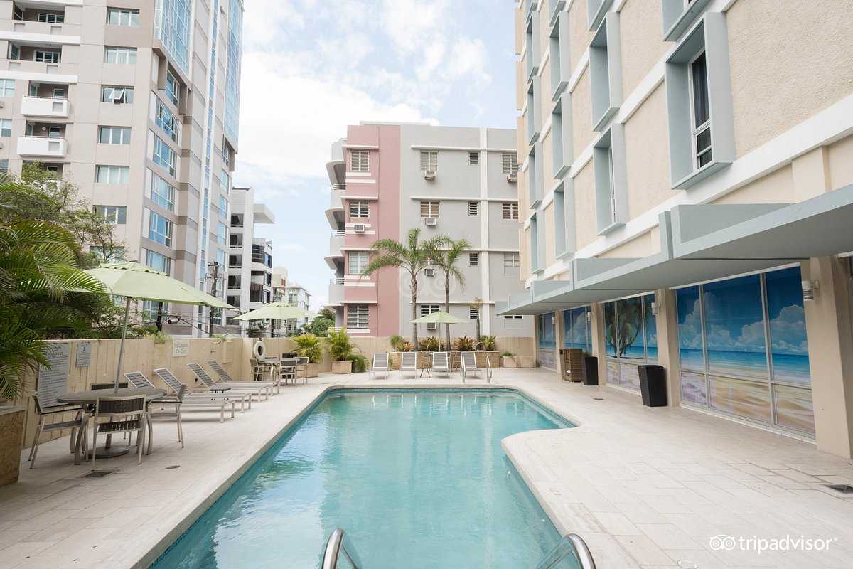 Courtyard By Marriott San Juan Miramar Pool Pictures & Reviews