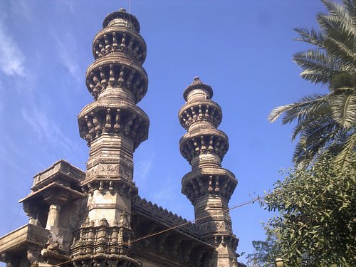 tourist places in ahmedabad near me
