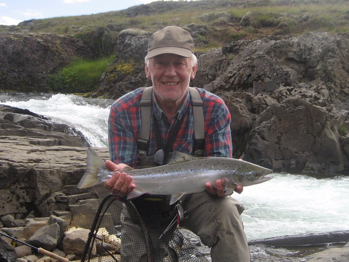 Iceland Outfitters - ICELAND - Such a perfect day by Langa river