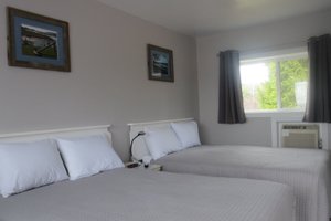 Room & Suite