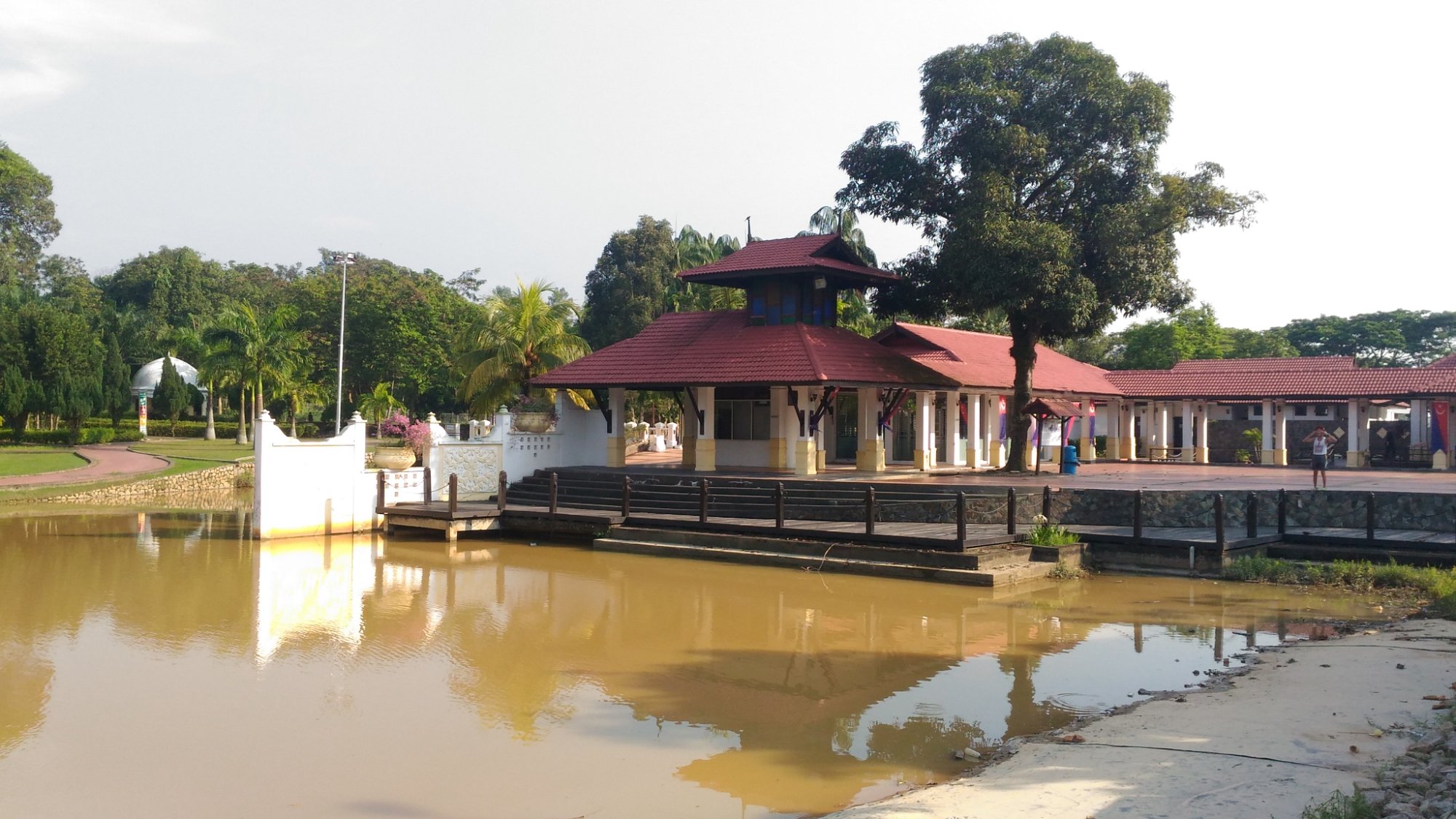 TAMAN MERDEKA - Qué SABER Antes De Ir (2024) - Tripadvisor