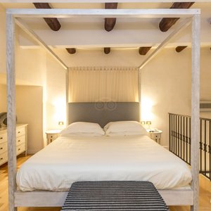 Costantinopoli 104, hotel in Naples