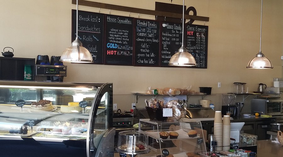 Brown Cup Cafe & Lounge
