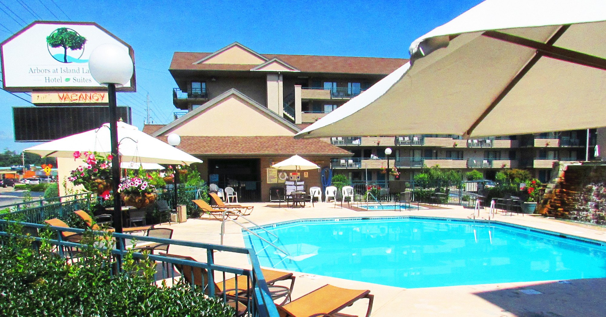 Hotel photo 2 of Arbors at Island Landing Hotel & Suites.