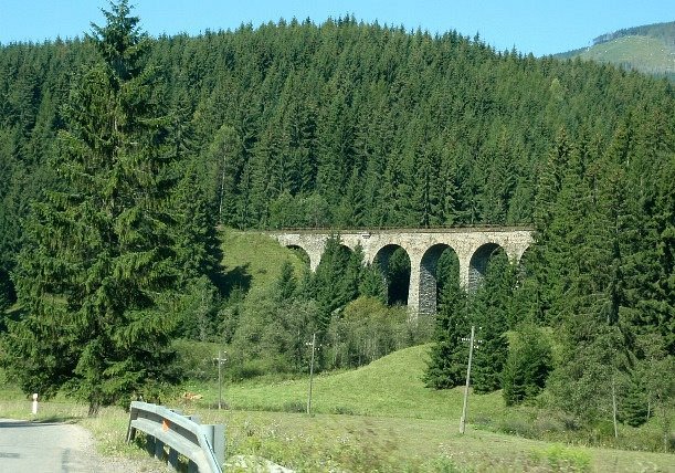 Chmarossky viadukt image
