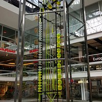 Uhr der fließenden Zeit
