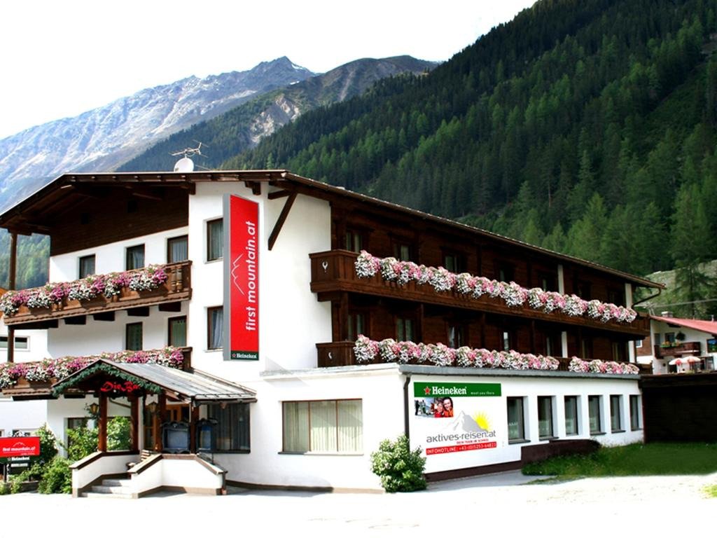 First Mountain Hotel Ötztal - 5 Nächte deals AI ab 259.-