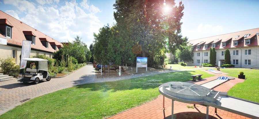 Akzent Acamed Resort 98 1 9 8 Prices Hotel Reviews Neugattersleben Germany Tripadvisor