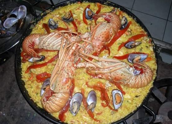 Diversos pratos saborosos e excelente qualidade.