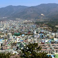 View of Jinhae from Jehwangsan