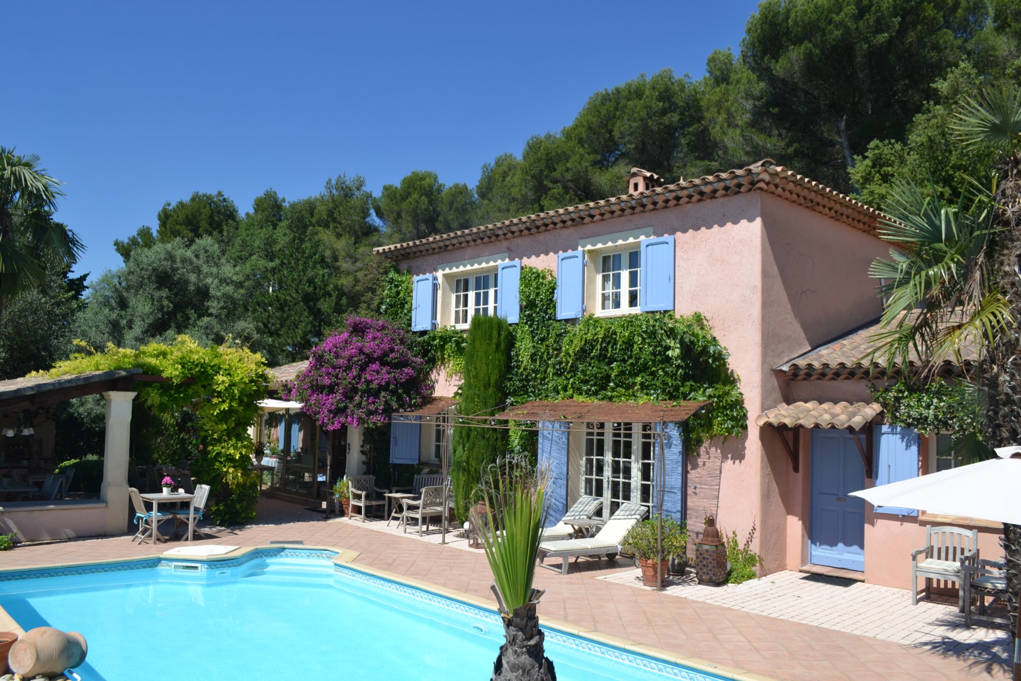 Le Mas Des Cigales B&B (Tourrettes-sur-Loup, France) : Tarifs 2021 Mis ...