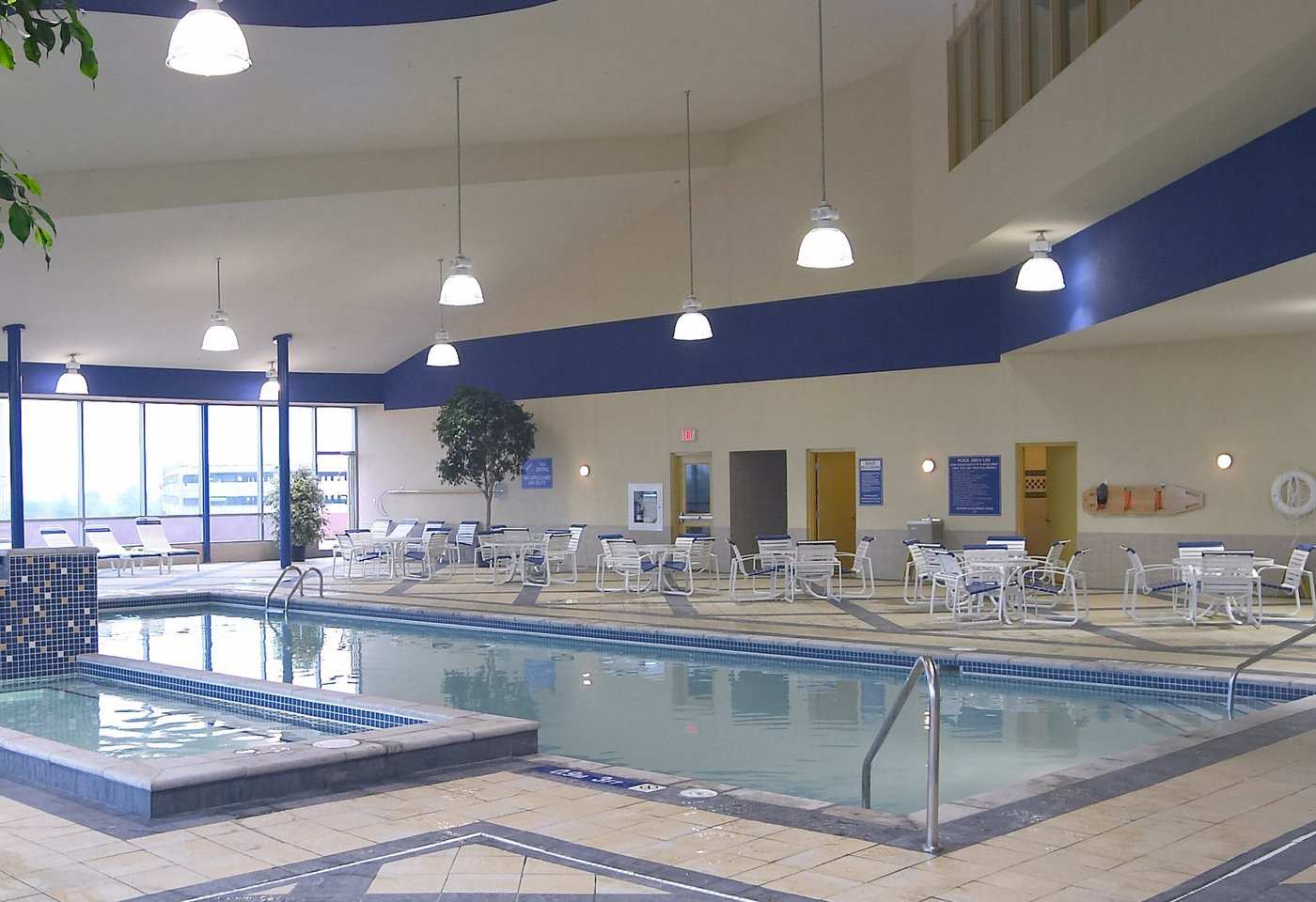 Embassy Suites By Hilton Niagara Falls Fallsview Pool Pictures And Reviews Tripadvisor