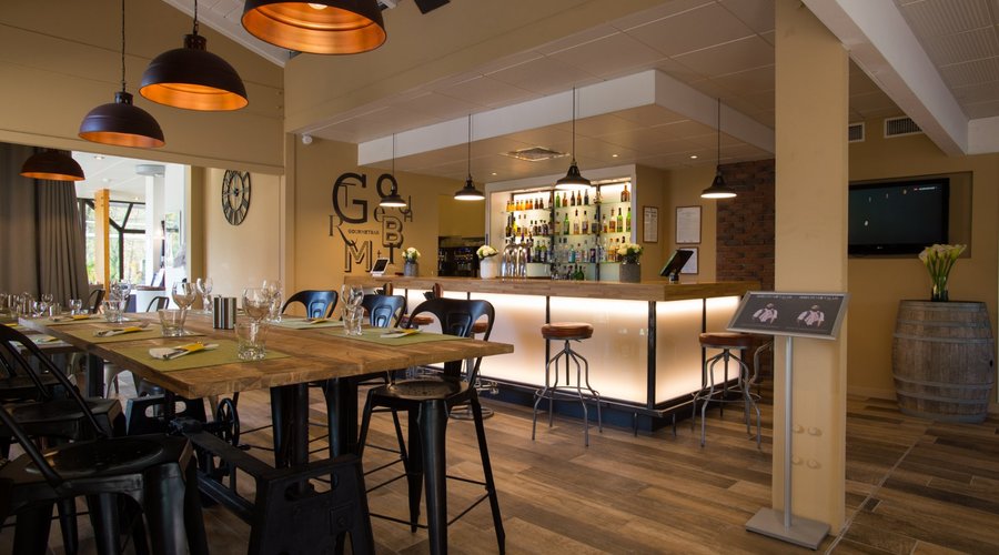 Gourmet Bar