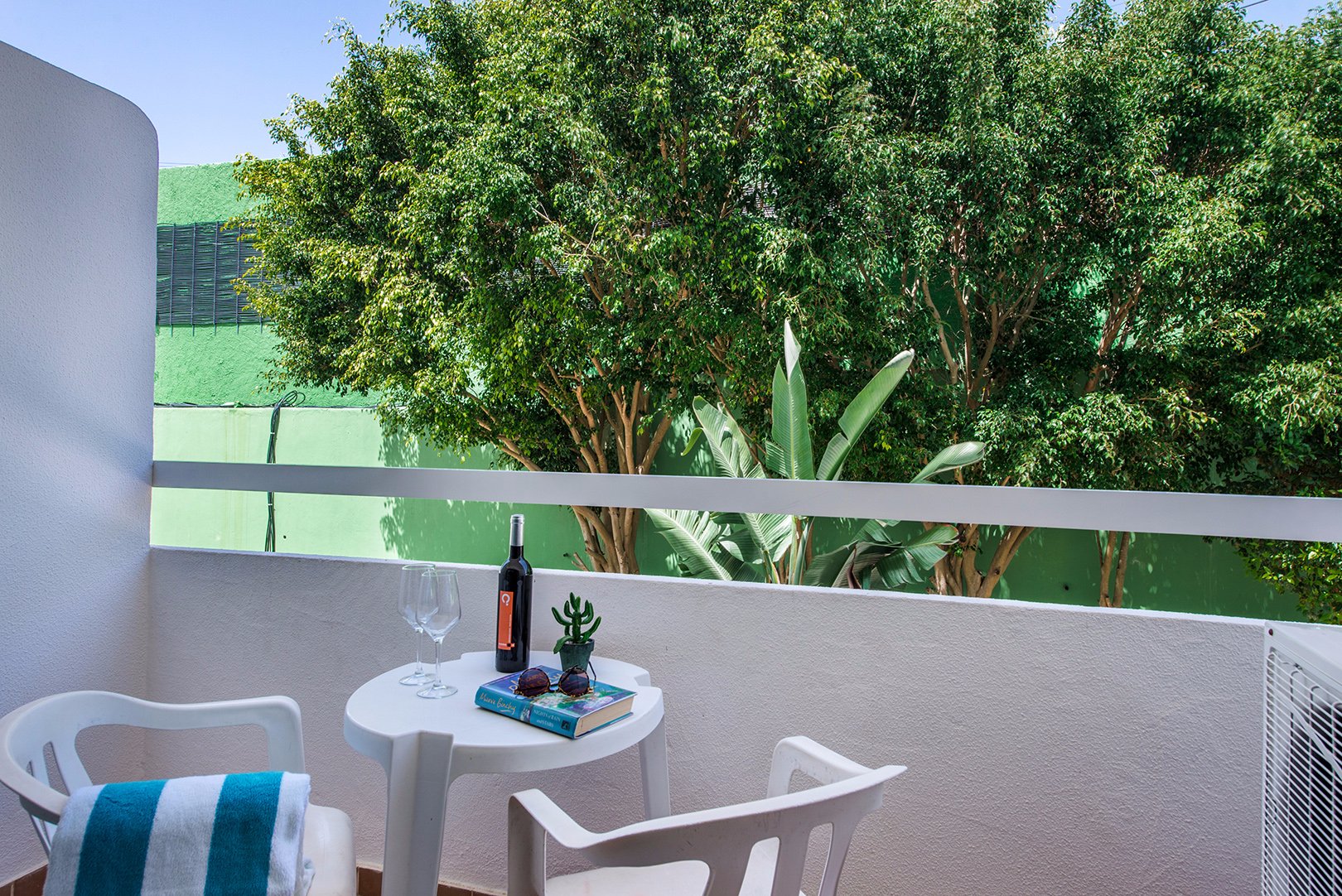 Hotel photo 2 of Carvi Beach Hotel Lagos.