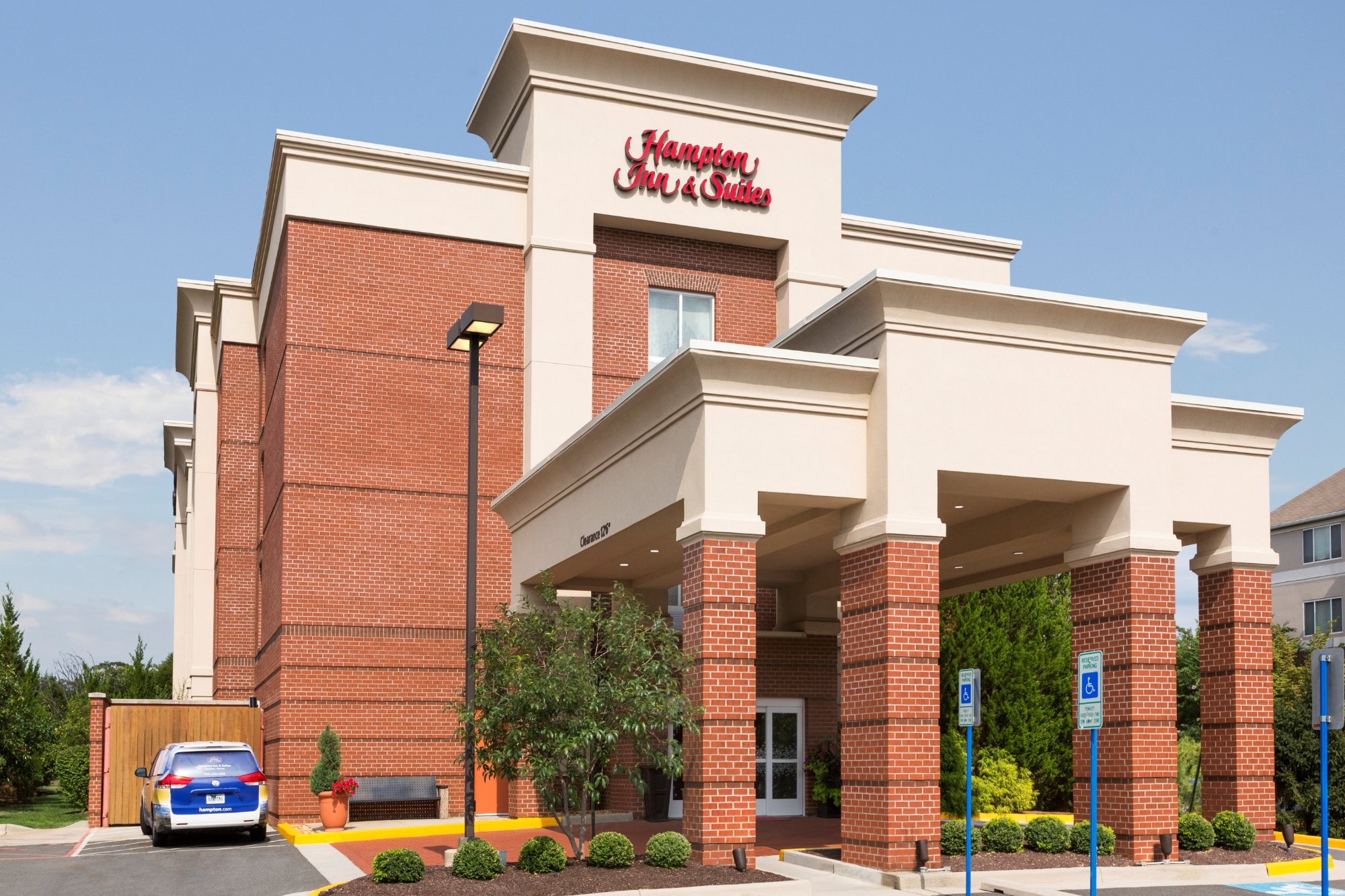 Hotel photo 23 of Hampton Inn & Suites Herndon-Reston.