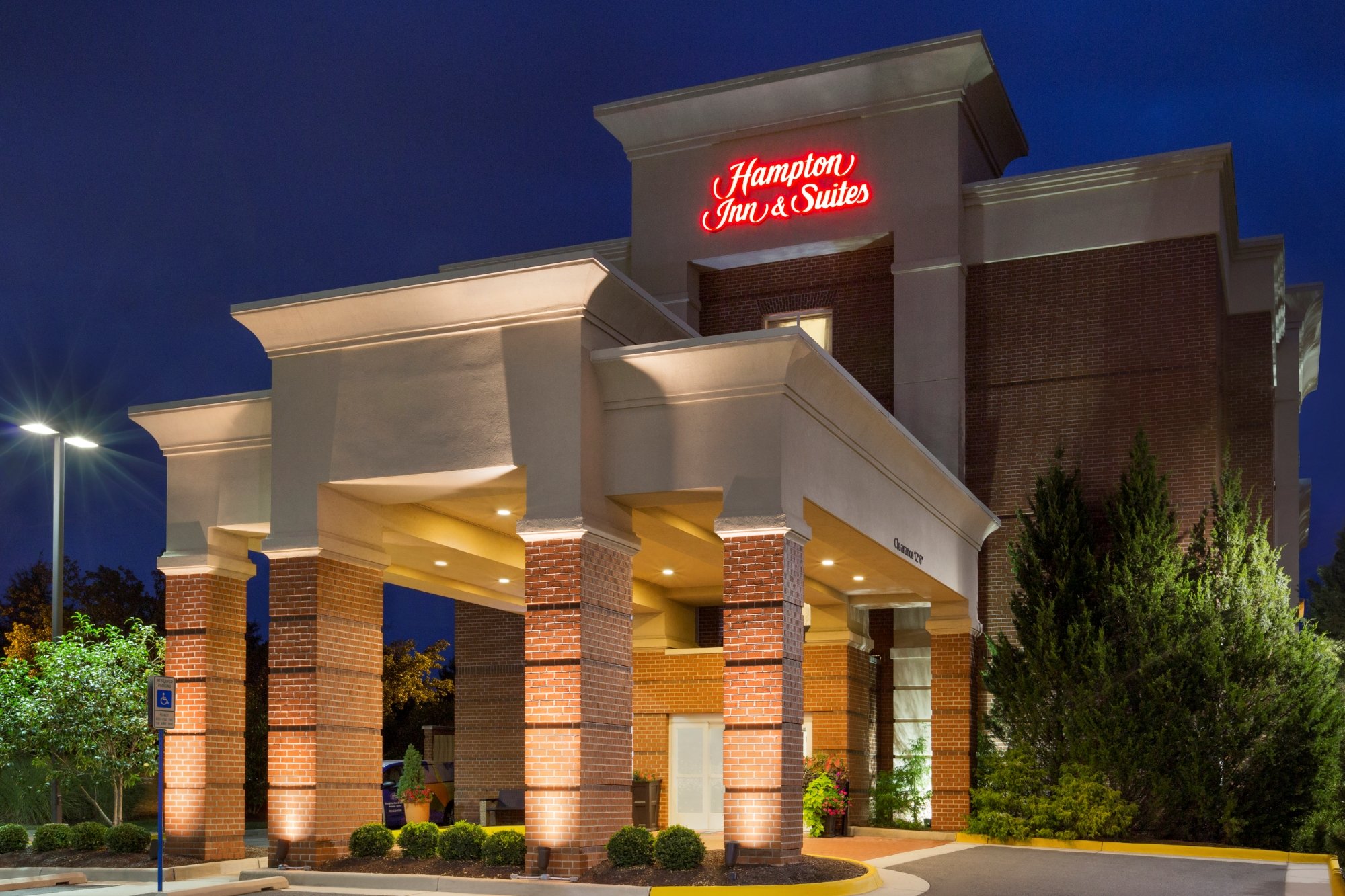 Hotel photo 5 of Hampton Inn & Suites Herndon-Reston.