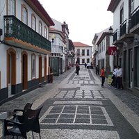 "Rua do Jesus", on mid-morning of a weekday