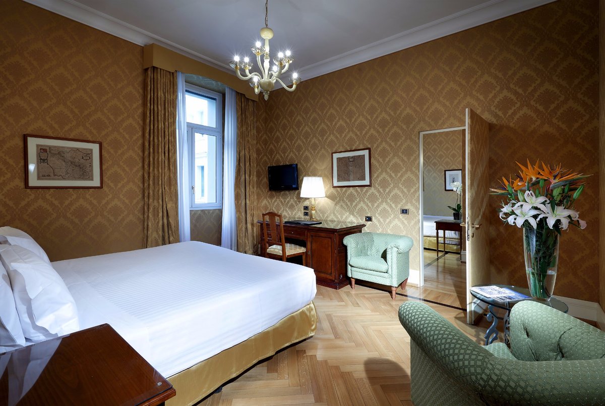 Eurostars Hotel Excelsior Rooms: Pictures & Reviews - Tripadvisor