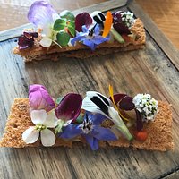 La biscotte végétale, fleurs printanière