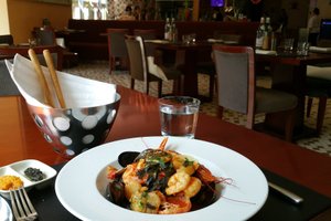 用餐 