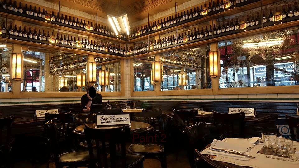 モンマルトル (パリ) にある人気のカフェ・喫茶店のグルメ