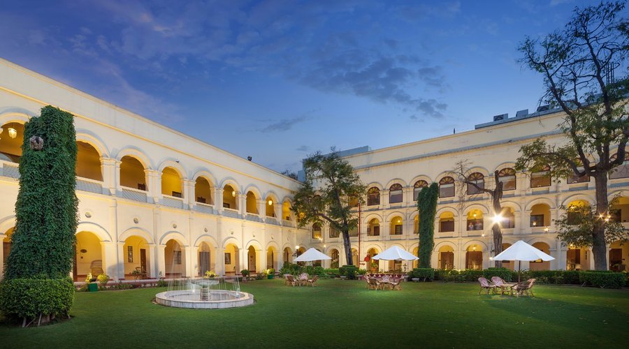 Grand Imperial Agra is an amalgamation of heritage and luxury which makes it the most distinguished 